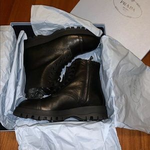 New jn box! Prada combat boots! Sz 38.5